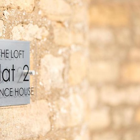 The Loft: Unique, Romantic, Grade II Listed, Dog Friendly Stow-on-the-Wold ภายนอก รูปภาพ