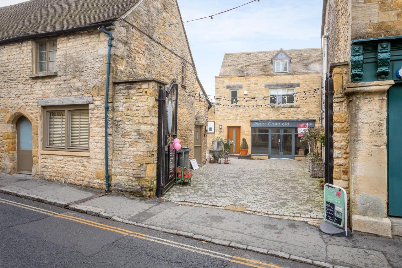 The Loft: Unique, Romantic, Grade II Listed, Dog Friendly Stow-on-the-Wold ภายนอก รูปภาพ