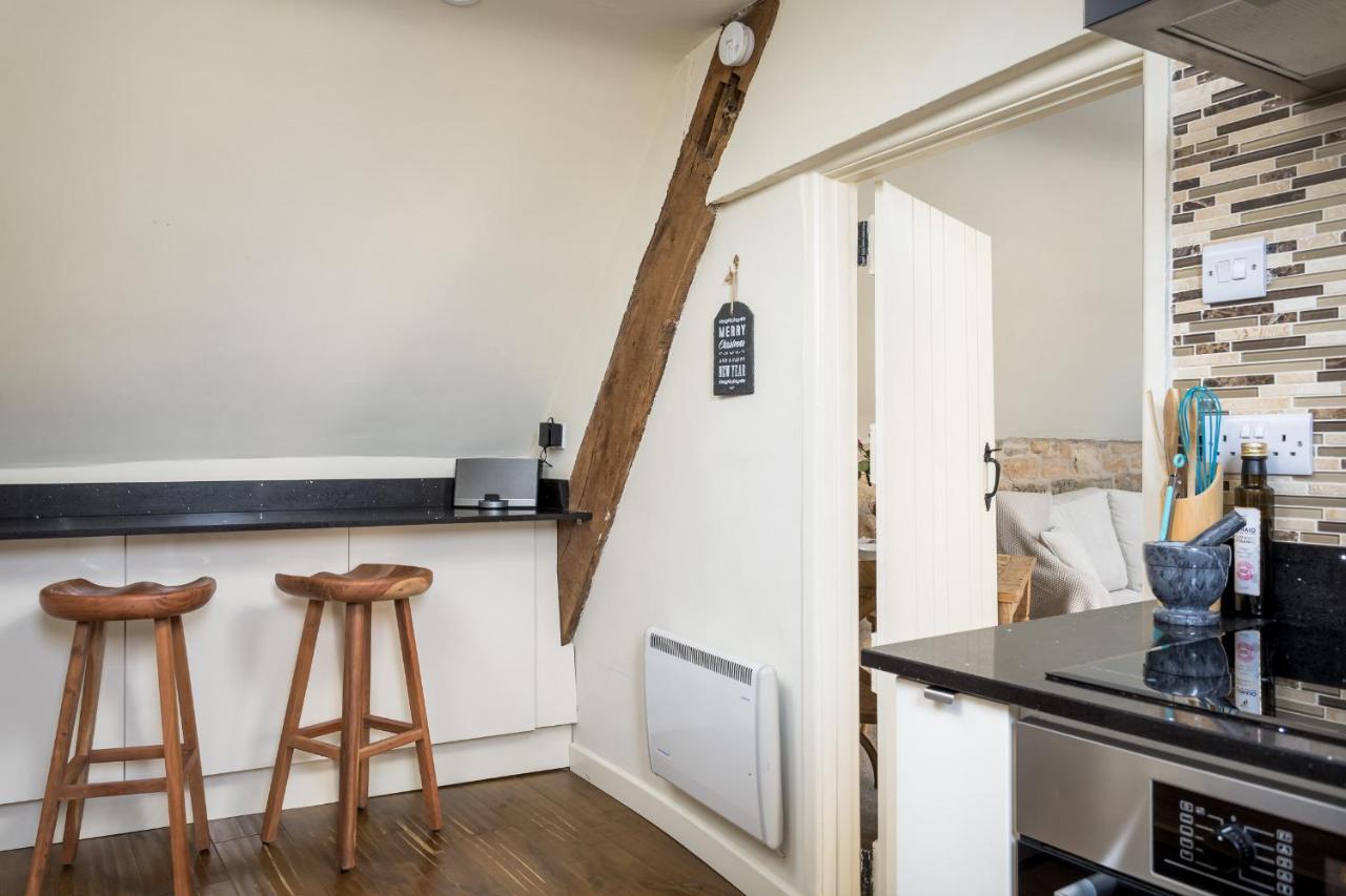 The Loft: Unique, Romantic, Grade II Listed, Dog Friendly Stow-on-the-Wold ภายนอก รูปภาพ